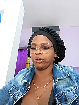 Snapshot of Melanie_candy_ chatting on March 18, 7:20 pm Melanie candy online show from March 18, 7:20 pm