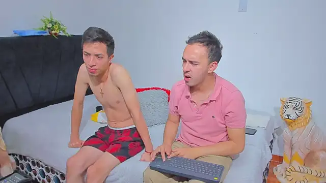 big-dicktop23 online show from November 23, 11:37 pm