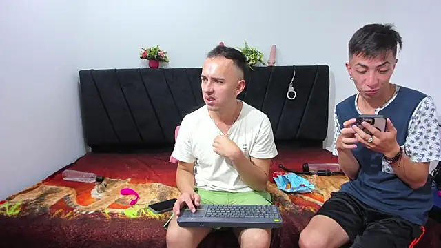 Snapshot of big-dicktop23 chatting on March 12, 5:41 pm big-dicktop23 online show from March 12, 5:41 pm