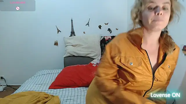 hotmilf4uxxx online show from November 17, 11:05 am