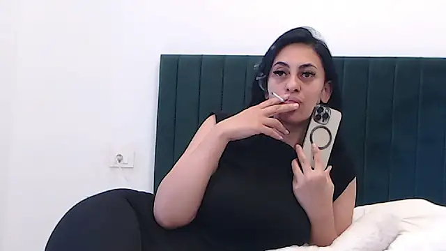 Snapshot of Aimeclark chatting on April 28, 6:29 am Aimeclark online show from April 28, 6:29 am