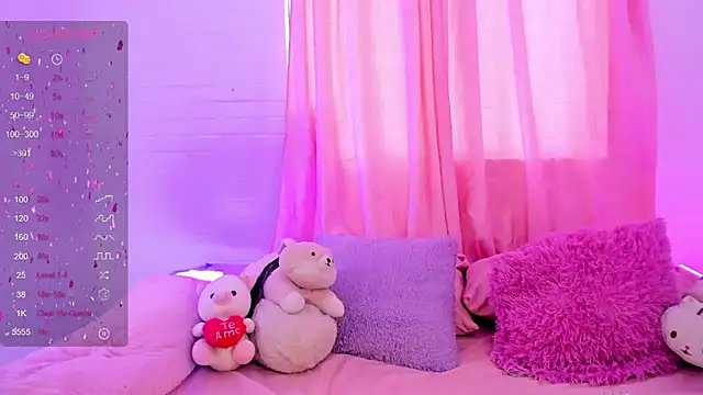 Snapshot of pink_quarz chatting on January 17, 4:57 pm pink quarz online show from January 17, 4:57 pm