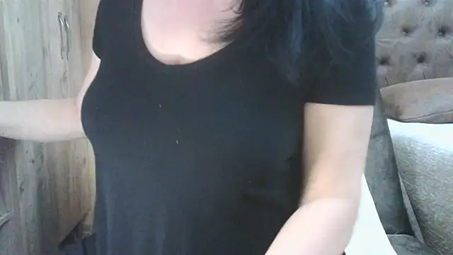 Hornymom42 online show from January 19, 4:33 pm