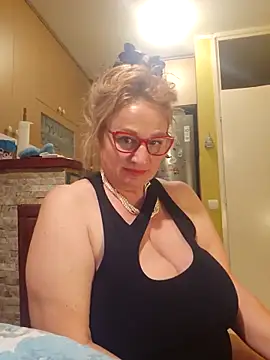 VirginiaNurse online show from May 3, 7:20 pm