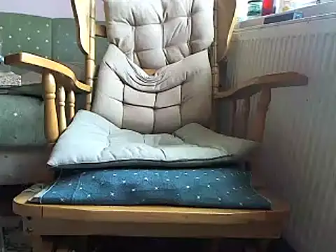 Snapshot of zormen355 chatting on February 23, 1:21 pm zormen355 online show from February 23, 1:21 pm