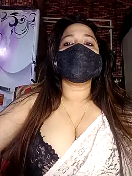 Snapshot of albelasummi702 chatting on December 17, 1:22 am albelasummi702 online show from December 17, 1:22 am