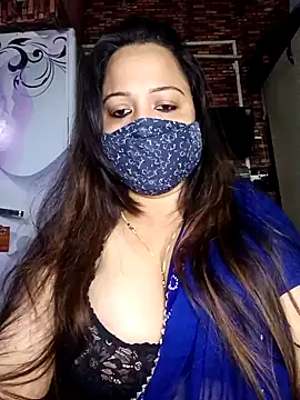 Snapshot of albelasummi702 chatting on January 12, 1:44 am albelasummi702 online show from January 12, 1:44 am