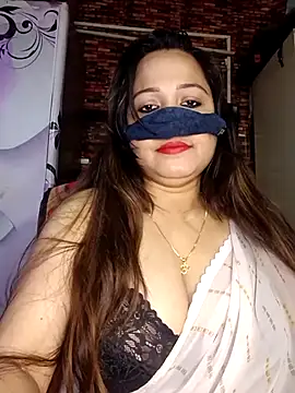 Snapshot of albelasummi702 chatting on January 13, 2:39 am albelasummi702 online show from January 13, 2:39 am