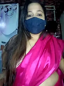 Snapshot of albelasummi702 chatting on January 16, 2:04 am albelasummi702 online show from January 16, 2:04 am