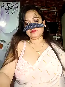 Snapshot of albelasummi702 chatting on March 27, 12:16 am albelasummi702 online show from March 27, 12:16 am