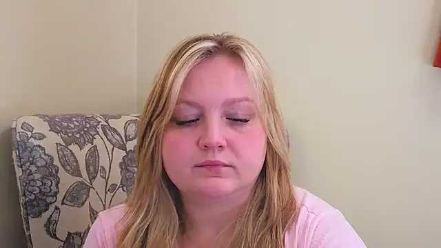 PhatAssBlond online show from March 24, 7:52 pm