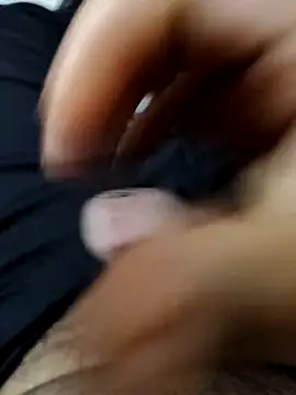 SplitPrestige19 online show from April 2, 8:39 pm