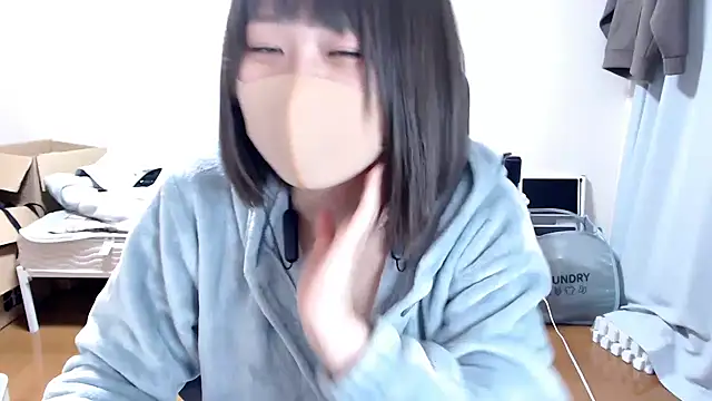 izumi  123 online show from January 18, 9:55 pm