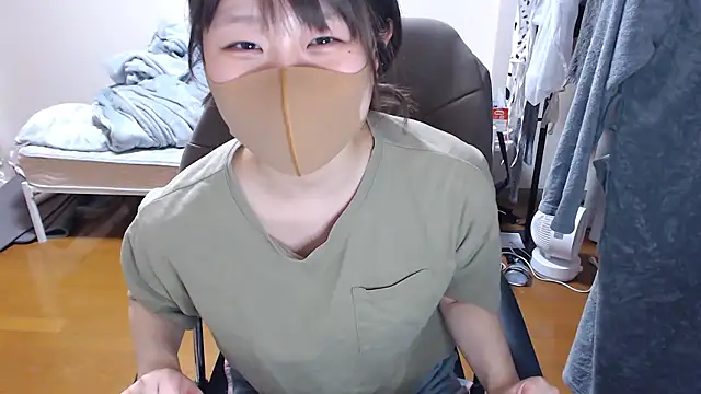 Snapshot of izumi__123 chatting on March 24, 4:23 pm izumi 123 online show from March 24, 4:23 pm