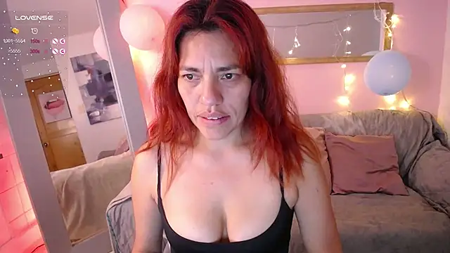 lia huan online show from December 17, 12:54 pm