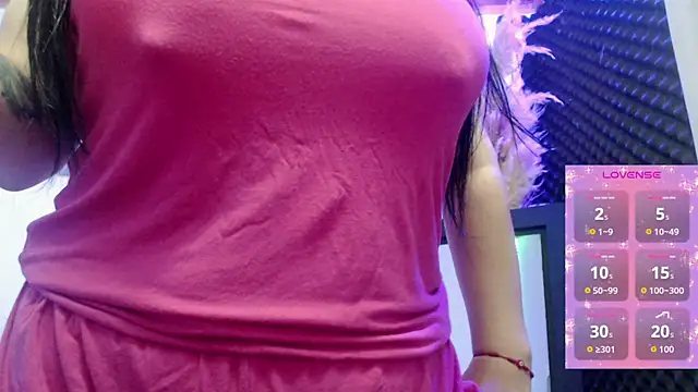 Snapshot of Donniia chatting on March 1, 10:45 pm Donniia online show from March 1, 10:45 pm