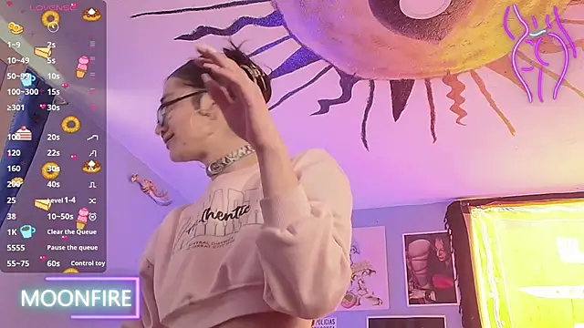 Snapshot of moonfiredancer chatting on January 21, 3:32 pm moonfiredancer online show from January 21, 3:32 pm