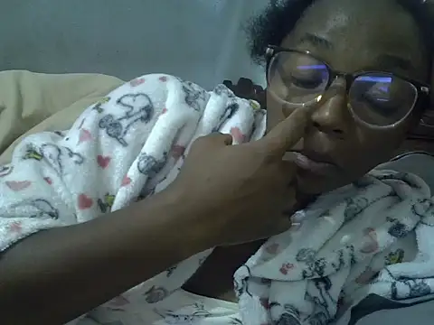 ElianeHot online show from June 24, 3:38 am