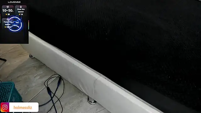 Snapshot of LIZ_HOLMES chatting on February 27, 12:13 pm LIZ HOLMES online show from February 27, 12:13 pm