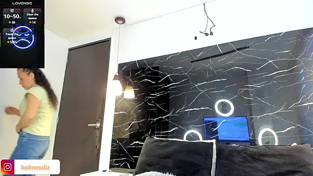 Snapshot of LIZ_HOLMES chatting on March 10, 12:04 pm LIZ HOLMES online show from March 10, 12:04 pm