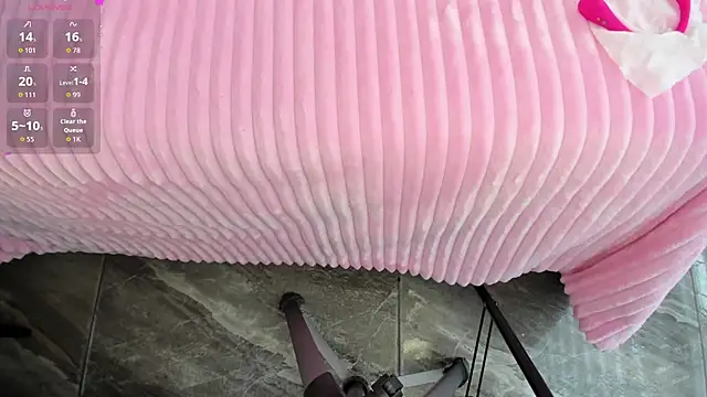 Snapshot of LIZ_HOLMES chatting on October 2, 12:23 pm LIZ HOLMES online show from October 2, 12:23 pm