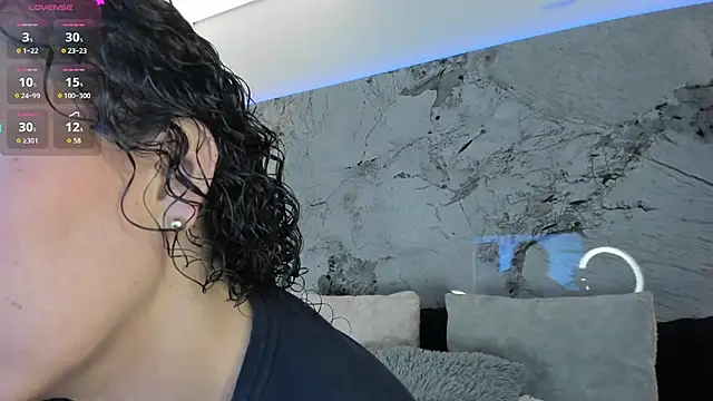 Snapshot of LIZ_HOLMES chatting on October 28, 10:30 am LIZ HOLMES online show from October 28, 10:30 am