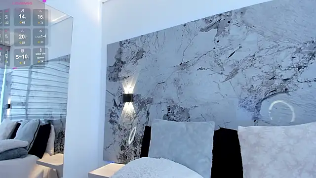 LIZ HOLMES online show from November 27, 12:07 pm