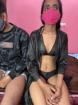 Snapshot of crezyfuck63 chatting on February 14, 6:32 am crezyfuck63 online show from February 14, 6:32 am