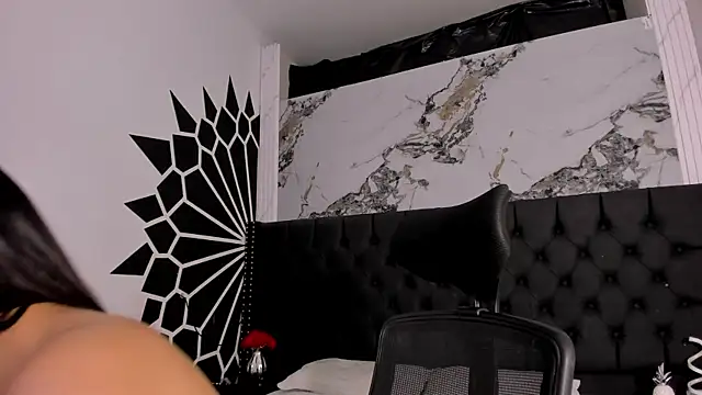 Snapshot of Rubi_Sky chatting on June 11, 5:05 am Rubi Sky online show from June 11, 5:05 am