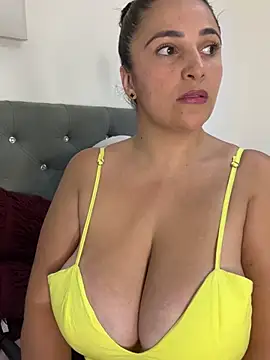 Taylortits online show from January 23, 1:51 am