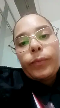 Snapshot of Amelia1_ chatting on December 17, 8:12 am Amelia1 online show from December 17, 8:12 am