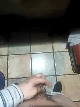 Snapshot of Morillobx21 chatting on April 9, 12:10 am Morillobx21 online show from April 9, 12:10 am