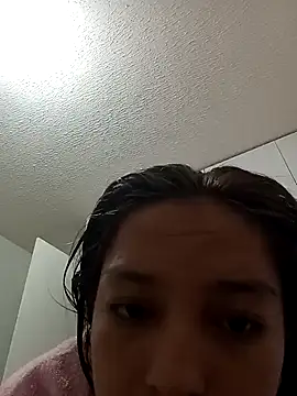 Snapshot of rossgreen77 chatting on October 18, 11:27 pm rossgreen77 online show from October 18, 11:27 pm