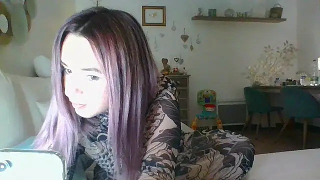 Snapshot of lyajoliee chatting on January 5, 8:31 pm lyajoliee online show from January 5, 8:31 pm