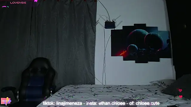 ethan chloeee online show from December 2, 2:42 am