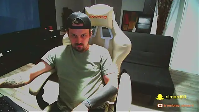 Snapshot of Tremblay_Simard chatting on November 27, 1:40 am Tremblay Simard online show from November 27, 1:40 am