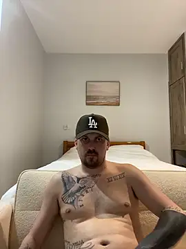 Snapshot of Tremblay_Simard chatting on March 16, 12:20 pm Tremblay Simard online show from March 16, 12:20 pm