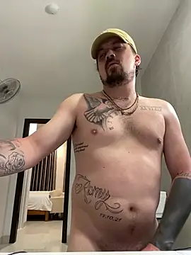 Snapshot of Tremblay_Simard chatting on April 9, 4:56 am Tremblay Simard online show from April 9, 4:56 am