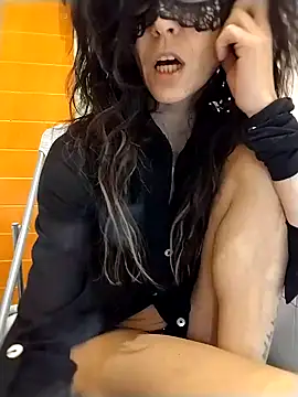 EmySkinny85 online show from February 5, 10:19 am