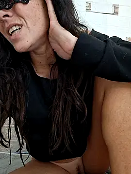 EmySkinny85 online show from November 24, 9:03 pm