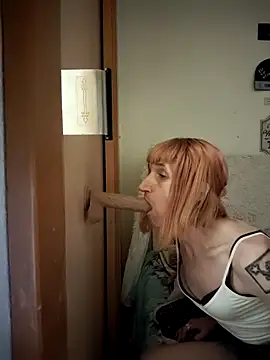 Snapshot of BirdmanJR11th chatting on February 14, 10:01 am BirdmanJR11th online show from February 14, 10:01 am