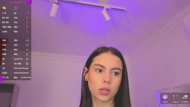 Snapshot of Aleejaa__ chatting on June 12, 11:31 am Aleejaa online show from June 12, 11:31 am
