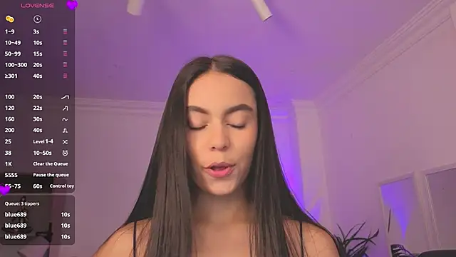Snapshot of Aleejaa__ chatting on June 22, 11:18 am Aleejaa online show from June 22, 11:18 am