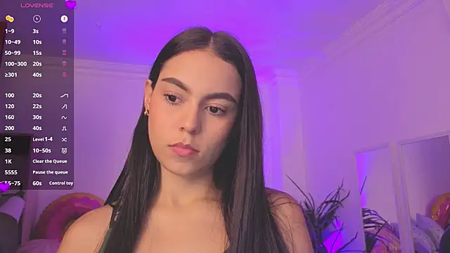 Snapshot of Aleejaa__ chatting on July 9, 11:36 am Aleejaa online show from July 9, 11:36 am