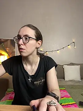 MartiniiSelenna online show from May 9, 5:45 am