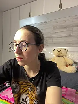 MartiniiSelenna online show from June 15, 5:53 am