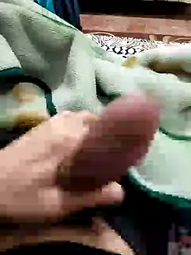 Snapshot of big_hard_dick1 chatting on December 19, 12:01 pm big hard dick1 online show from December 19, 12:01 pm