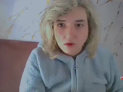 Snapshot of rawan_arab chatting on March 22, 4:24 am rawan arab online show from March 22, 4:24 am