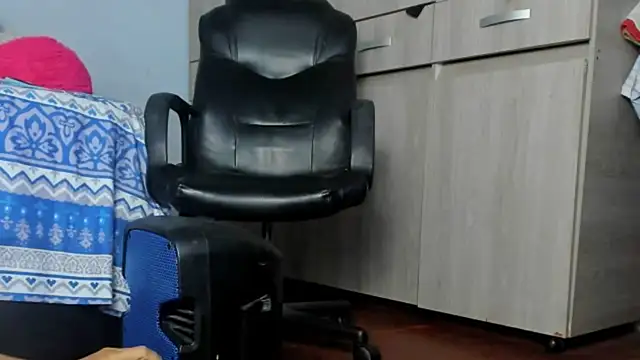 milf danielaa online show from February 14, 4:15 am