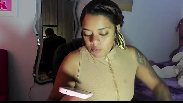 ladyrd1 online show from September 13, 10:20 pm